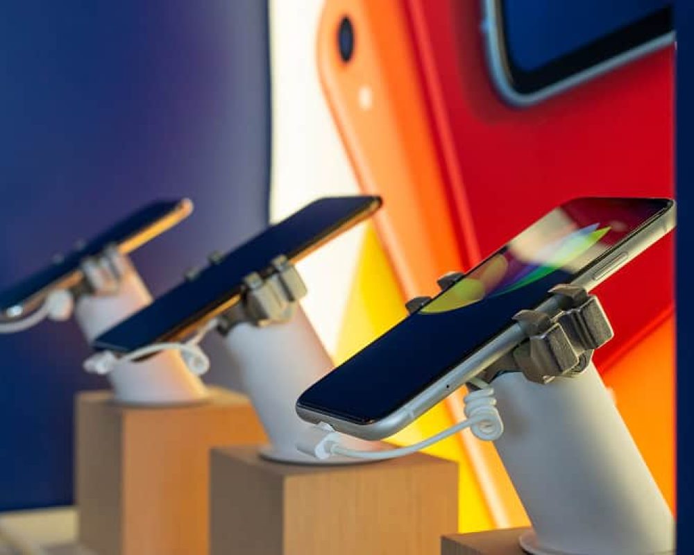 cell-phones-on-shelf-in-telecommunication-shop-li-2026-01-05-05-53-48-utc 1